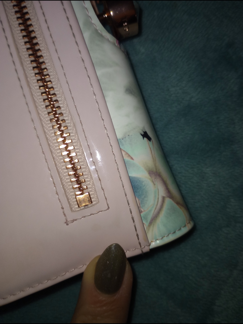 Ted Baker Marietta Floral Kisslock Wallet - Picture 10 of 13